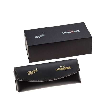 Etui livré - photo non contractuelle Etui livré - photo non contractuelle