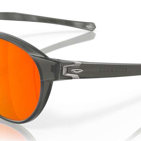 Oakley Reedmace Matte Grey Smoke